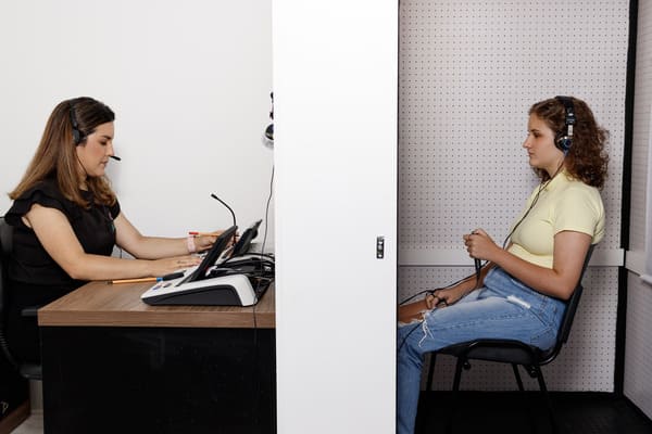 Treinamento-Auditivo-Acusticamente-Controlado